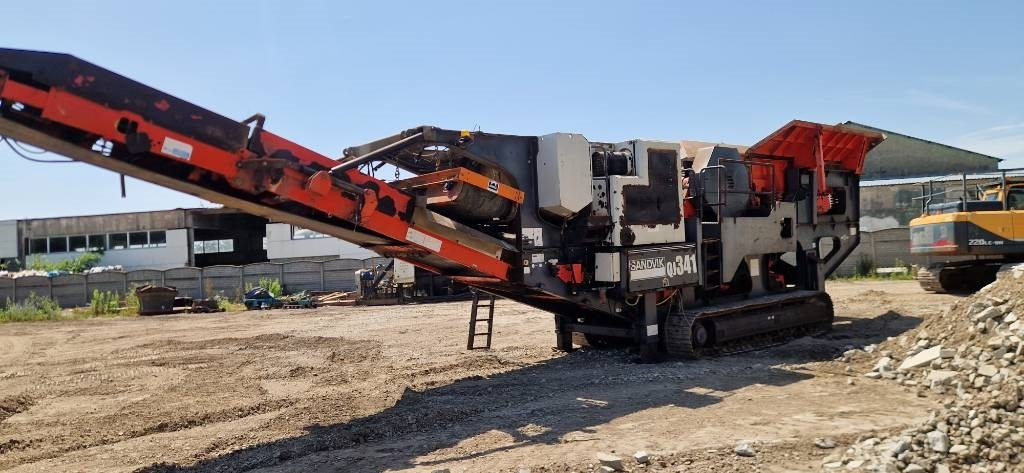 Sandvik QJ 341 - Mobiilimurskain: kuva Sandvik QJ 341 - Mobiilimurskain Sandvik QJ 341 - Mobiilimurskain: kuva Sandvik QJ 341 - Mobiilimurskain