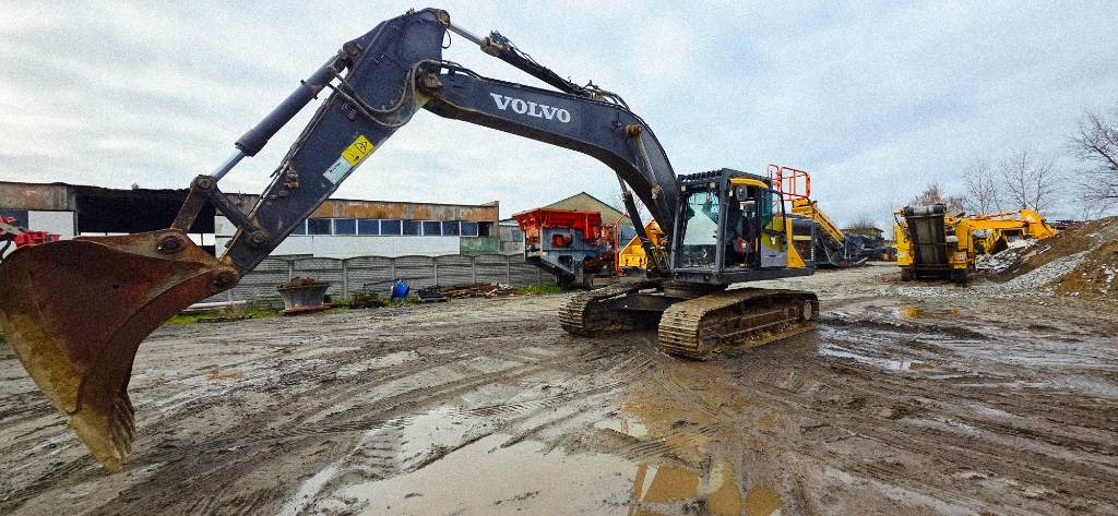 Volvo EC 300 EL - Telakaivukone: kuva Volvo EC 300 EL - Telakaivukone Volvo EC 300 EL - Telakaivukone: kuva Volvo EC 300 EL - Telakaivukone