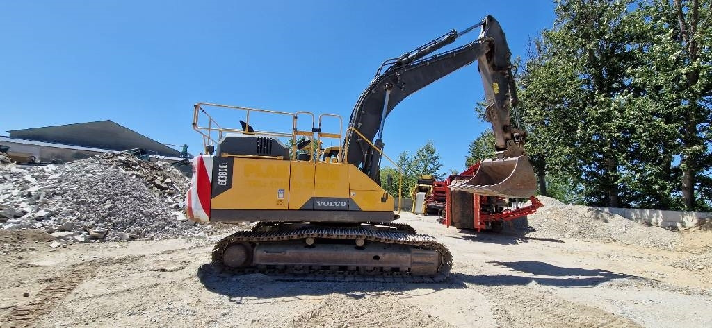Volvo EC 380 EL - Telakaivukone: kuva Volvo EC 380 EL - Telakaivukone Volvo EC 380 EL - Telakaivukone: kuva Volvo EC 380 EL - Telakaivukone
