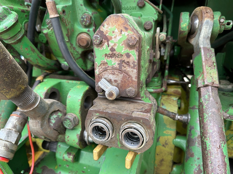 Traktori John Deere 4040 AIRCO: kuva Traktori John Deere 4040 AIRCO