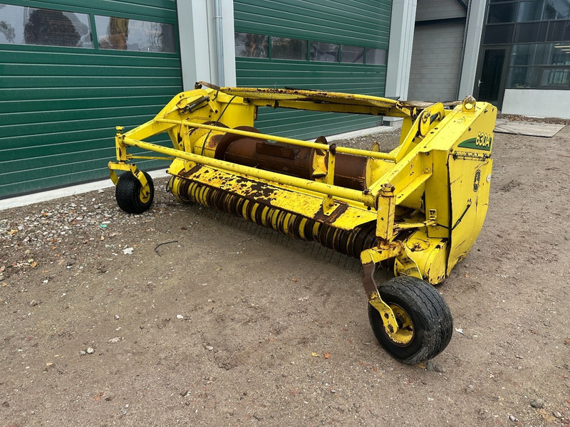 John Deere 630 A - Itsekulkeva silppuri: kuva John Deere 630 A - Itsekulkeva silppuri John Deere 630 A - Itsekulkeva silppuri: kuva John Deere 630 A - Itsekulkeva silppuri