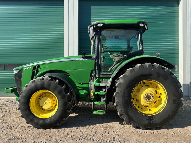 John Deere 8335 R POWERSHIFT - Traktori: kuva John Deere 8335 R POWERSHIFT - Traktori John Deere 8335 R POWERSHIFT - Traktori: kuva John Deere 8335 R POWERSHIFT - Traktori