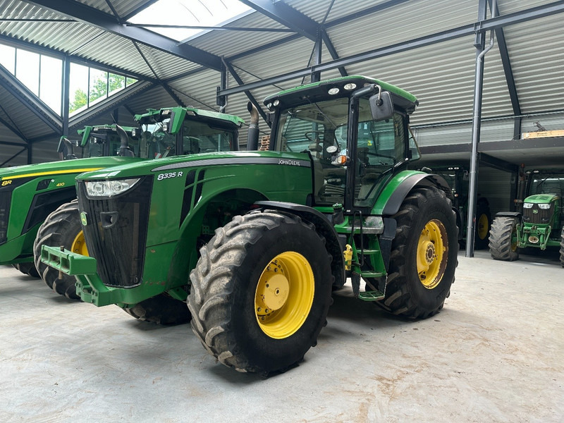 John Deere 8335R Powershift transmission - Traktori: kuva John Deere 8335R Powershift transmission - Traktori John Deere 8335R Powershift transmission - Traktori: kuva John Deere 8335R Powershift transmission - Traktori