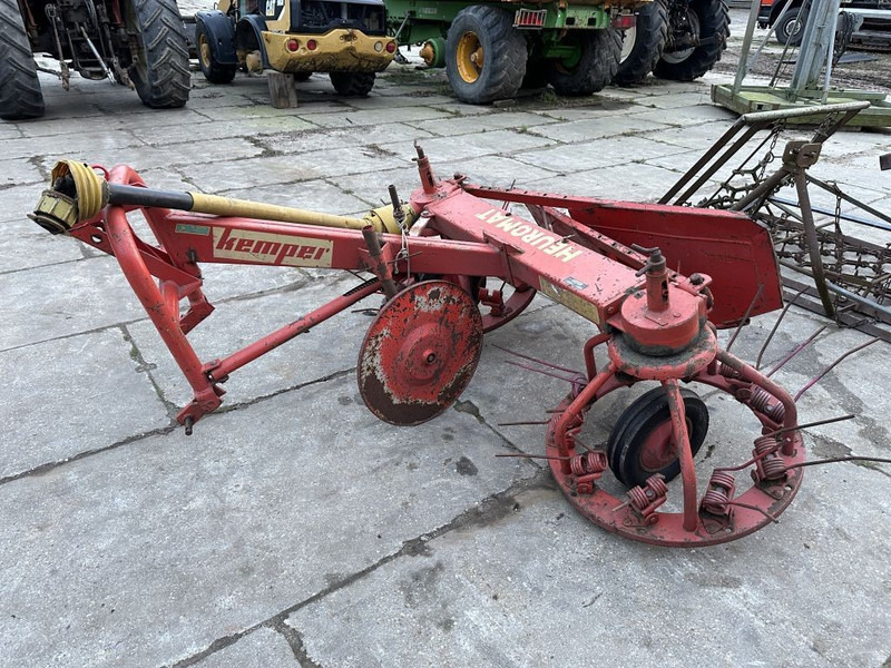 Kemper HT 2 Incl Cultivator | Incl Fertilizer spreader | SEE PICTURES - Kultivaattori: kuva Kemper HT 2 Incl Cultivator | Incl Fertilizer spreader | SEE PICTURES - Kultivaattori Kemper HT 2 Incl Cultivator | Incl Fertilizer spreader | SEE PICTURES - Kultivaattori: kuva Kemper HT 2 Incl Cultivator | Incl Fertilizer spreader | SEE PICTURES - Kultivaattori