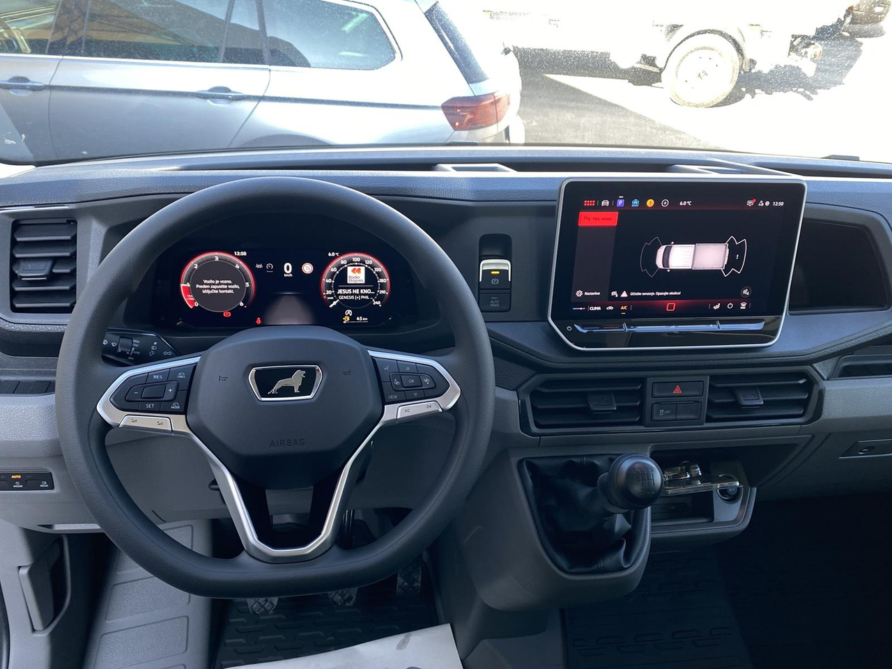 Interior photo 1: Avolava pakettiauto MAN TGE 3.180 DOKA 1+6 3640MM | OFFENE PRITSCHE + ALU KOFFER AUF DER PRITSCHE