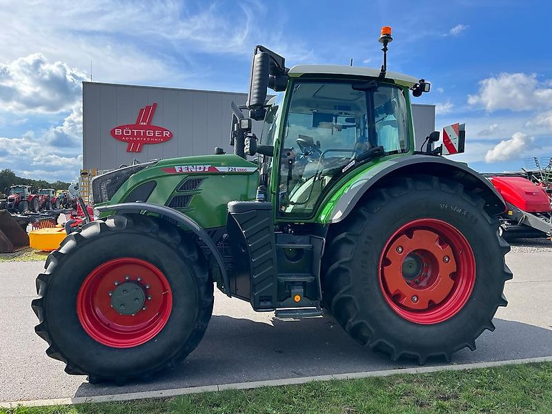Fendt 724 Gen6 - Traktori: kuva Fendt 724 Gen6 - Traktori Fendt 724 Gen6 - Traktori: kuva Fendt 724 Gen6 - Traktori
