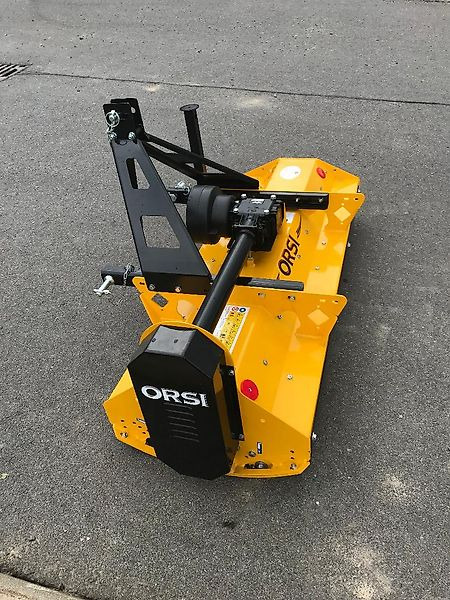 Orsi Garden 150 Mulcher - Kesantomurskain/ Vesakkomurskain: kuva Orsi Garden 150 Mulcher - Kesantomurskain/ Vesakkomurskain Orsi Garden 150 Mulcher - Kesantomurskain/ Vesakkomurskain: kuva Orsi Garden 150 Mulcher - Kesantomurskain/ Vesakkomurskain