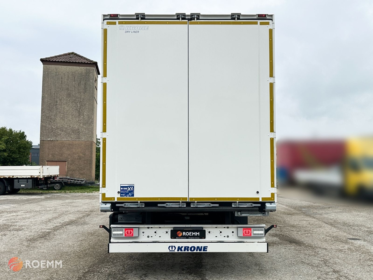 Krone DryLiner*4 Stk*Code XL*Liftachse*Sofort - Umpikori puoliperävaunu: kuva Krone DryLiner*4 Stk*Code XL*Liftachse*Sofort - Umpikori puoliperävaunu Krone DryLiner*4 Stk*Code XL*Liftachse*Sofort - Umpikori puoliperävaunu: kuva Krone DryLiner*4 Stk*Code XL*Liftachse*Sofort - Umpikori puoliperävaunu
