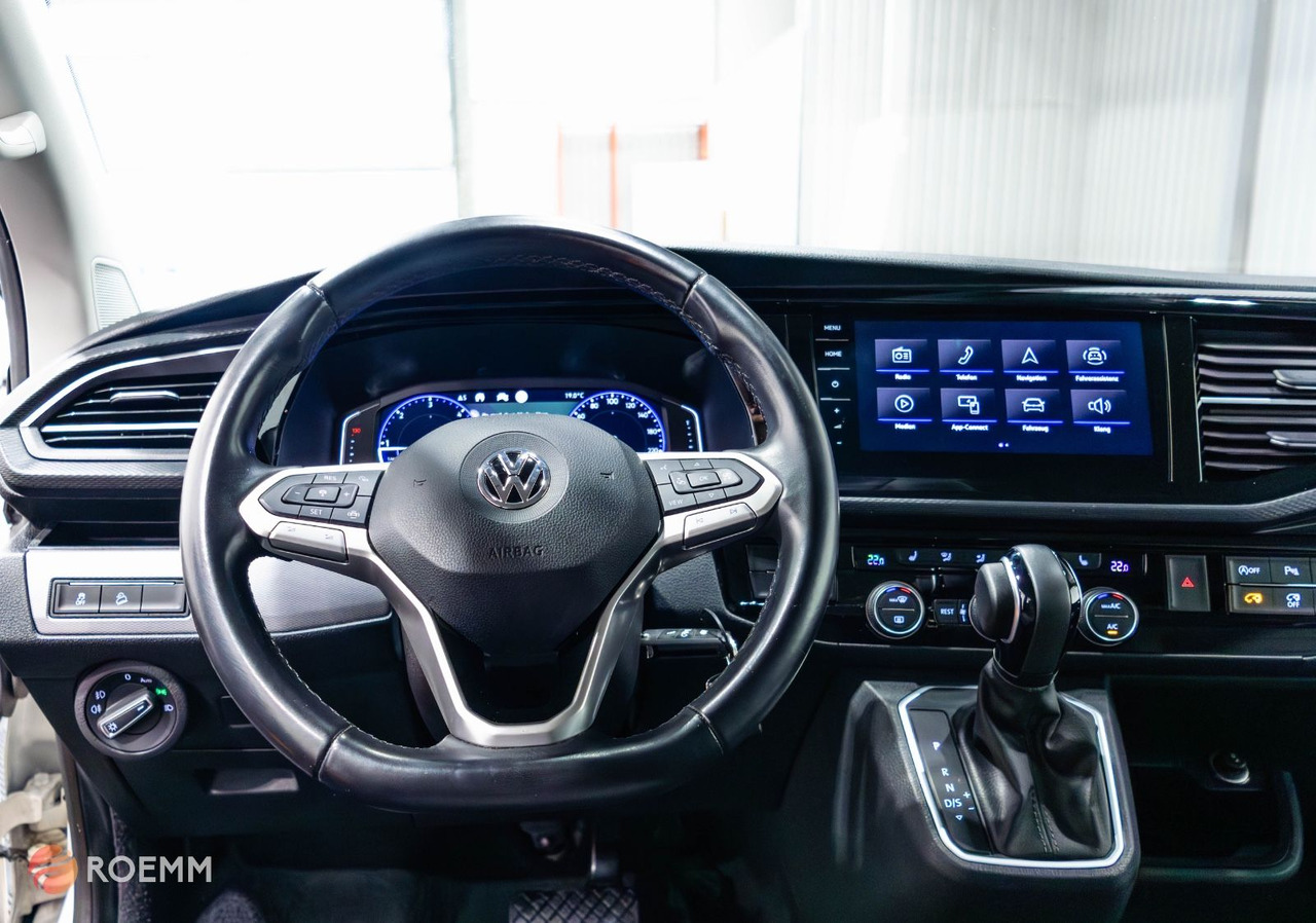 Pikkubussi Volkswagen T6.1 Multivan Highline 4MOTION*GARANTIE*AHK*SHZ*: kuva Pikkubussi Volkswagen T6.1 Multivan Highline 4MOTION*GARANTIE*AHK*SHZ*