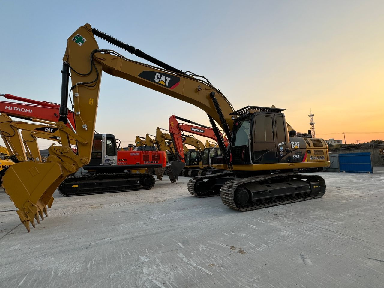 CATERPILLAR 325D CAT 320D 320D2 320GC 329D 330D 330D2 Used Excavator in High Quality for Sale - Telakaivukone: kuva CATERPILLAR 325D CAT 320D 320D2 320GC 329D 330D 330D2 Used Excavator in High Quality for Sale - Telakaivukone CATERPILLAR 325D CAT 320D 320D2 320GC 329D 330D 330D2 Used Excavator in High Quality for Sale - Telakaivukone: kuva CATERPILLAR 325D CAT 320D 320D2 320GC 329D 330D 330D2 Used Excavator in High Quality for Sale - Telakaivukone