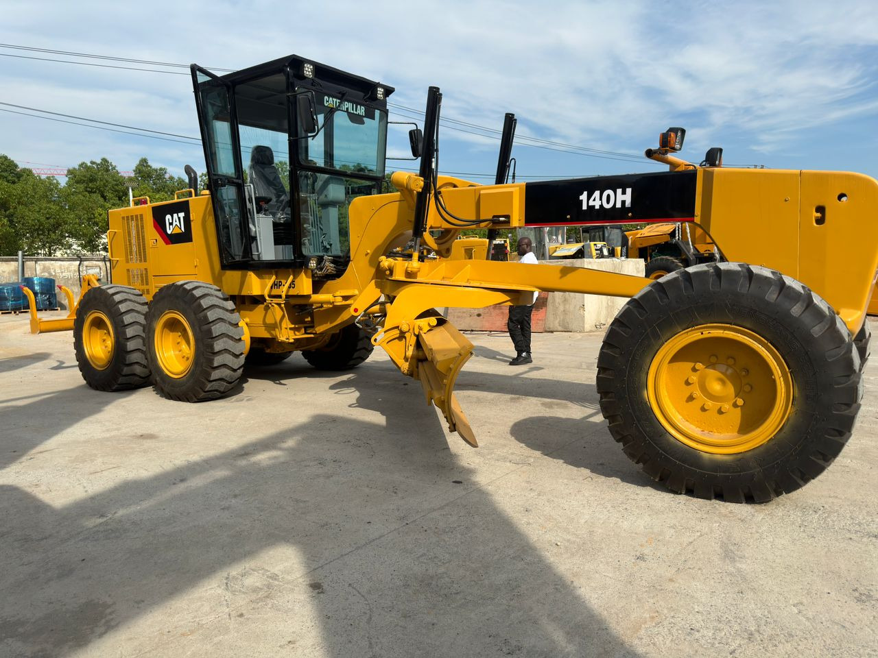 Caterpillar CAT 140 140H 140K Used Motor Grader Secondhand Graders for Sale - Tiehöylä: kuva Caterpillar CAT 140 140H 140K Used Motor Grader Secondhand Graders for Sale - Tiehöylä Caterpillar CAT 140 140H 140K Used Motor Grader Secondhand Graders for Sale - Tiehöylä: kuva Caterpillar CAT 140 140H 140K Used Motor Grader Secondhand Graders for Sale - Tiehöylä