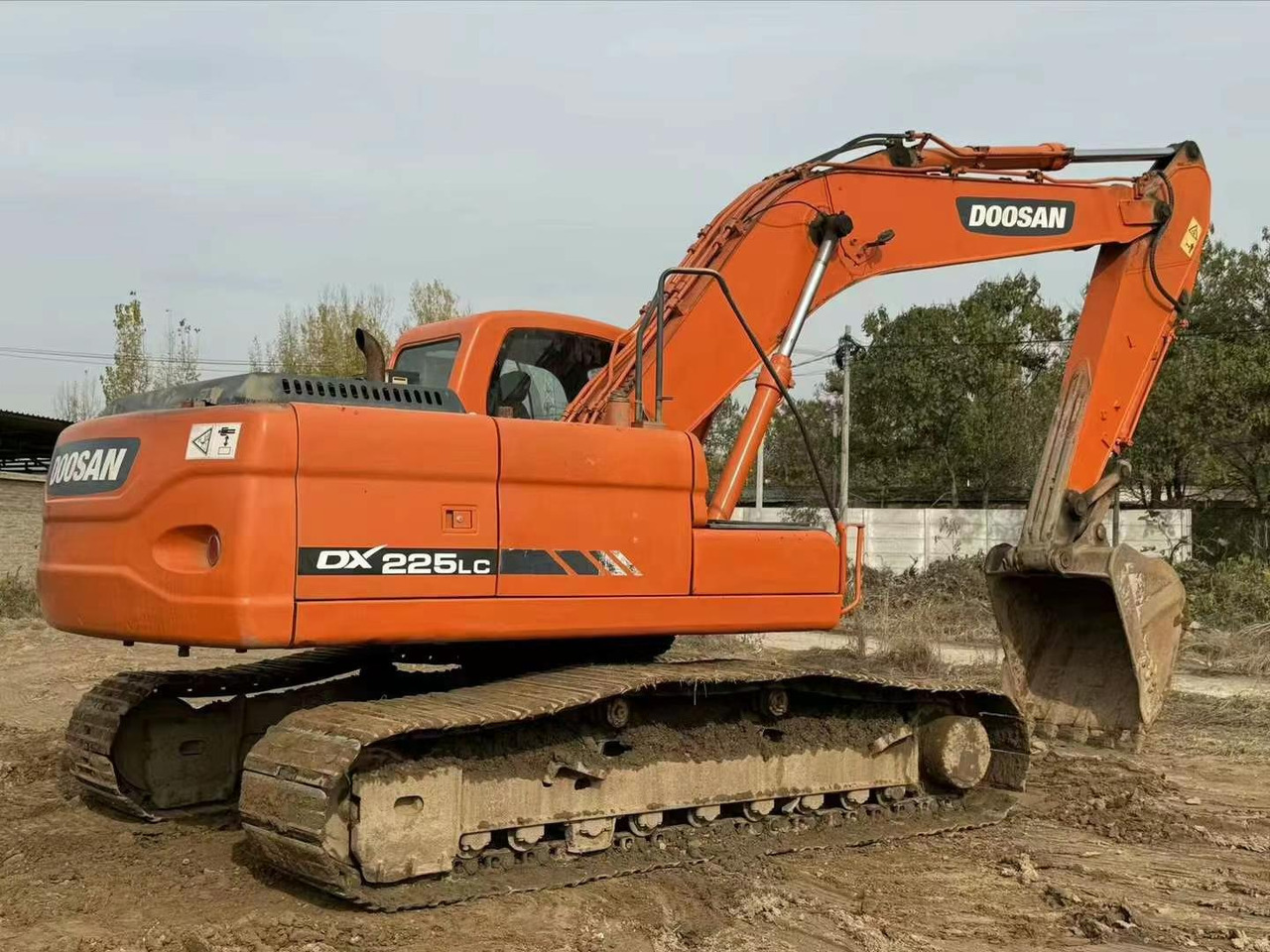 Doosan Used Excavator 225 DX225 DX300 DH150W DX300 DX420 DX520 Second hand Crawler Excavators in Excellent Work Condition - Telakaivukone: kuva Doosan Used Excavator 225 DX225 DX300 DH150W DX300 DX420 DX520 Second hand Crawler Excavators in Excellent Work Condition - Telakaivukone Doosan Used Excavator 225 DX225 DX300 DH150W DX300 DX420 DX520 Second hand Crawler Excavators in Excellent Work Condition - Telakaivukone: kuva Doosan Used Excavator 225 DX225 DX300 DH150W DX300 DX420 DX520 Second hand Crawler Excavators in Excellent Work Condition - Telakaivukone