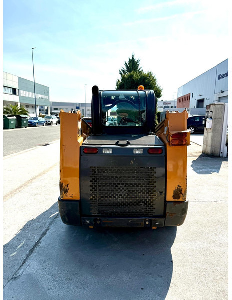 Case SR210 - Pyöräkuormaaja: kuva Case SR210 - Pyöräkuormaaja Case SR210 - Pyöräkuormaaja: kuva Case SR210 - Pyöräkuormaaja