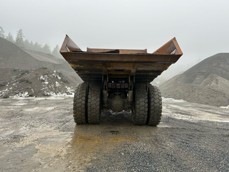 Komatsu HD405-7 2 units - Dumpperi: kuva Komatsu HD405-7 2 units - Dumpperi Komatsu HD405-7 2 units - Dumpperi: kuva Komatsu HD405-7 2 units - Dumpperi