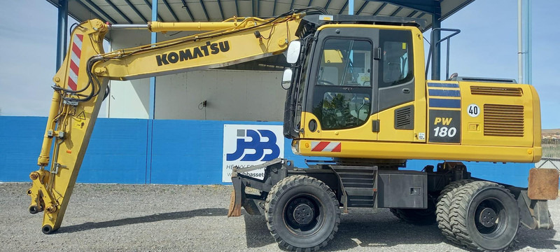 Komatsu PW180-10 - Pyöräalustainen kaivinkone: kuva Komatsu PW180-10 - Pyöräalustainen kaivinkone Komatsu PW180-10 - Pyöräalustainen kaivinkone: kuva Komatsu PW180-10 - Pyöräalustainen kaivinkone