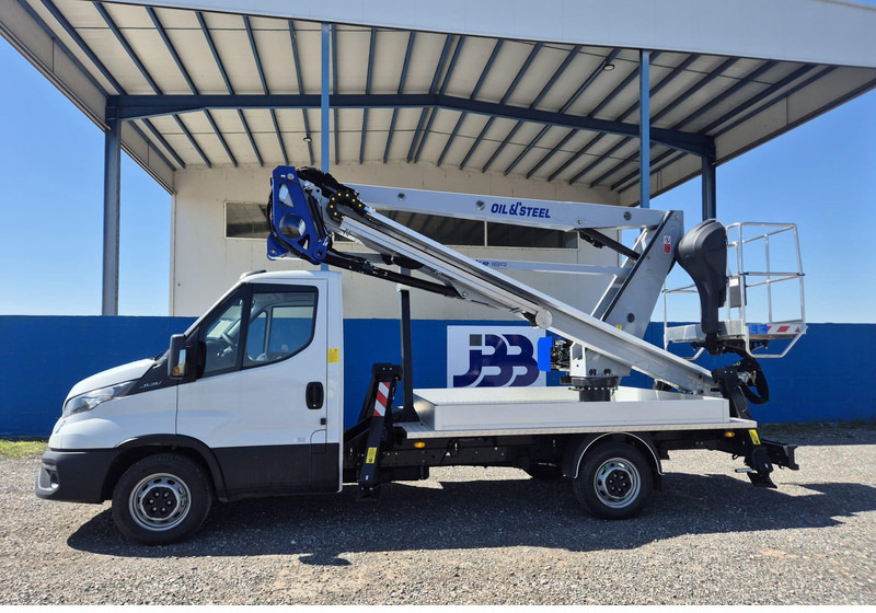 Iveco 35-140 Oil & Steel Snake 189 - Kuorma-auto, Nosturiauto: kuva Iveco 35-140 Oil & Steel Snake 189 - Kuorma-auto, Nosturiauto Iveco 35-140 Oil & Steel Snake 189 - Kuorma-auto, Nosturiauto: kuva Iveco 35-140 Oil & Steel Snake 189 - Kuorma-auto, Nosturiauto