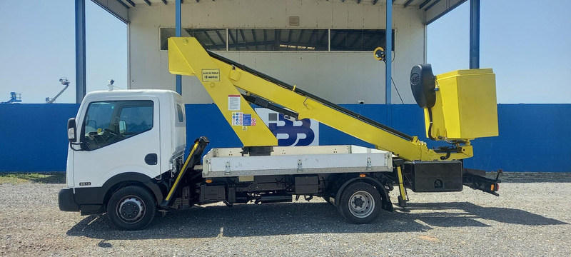 Nissan CABSTAR NT400 MOVEX TLR18 - Kuorma-auto, Nosturiauto: kuva Nissan CABSTAR NT400 MOVEX TLR18 - Kuorma-auto, Nosturiauto Nissan CABSTAR NT400 MOVEX TLR18 - Kuorma-auto, Nosturiauto: kuva Nissan CABSTAR NT400 MOVEX TLR18 - Kuorma-auto, Nosturiauto