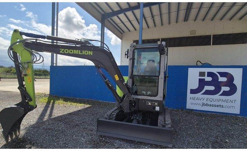 Zoomlion ZE35GU - Minikuormaaja: kuva Zoomlion ZE35GU - Minikuormaaja Zoomlion ZE35GU - Minikuormaaja: kuva Zoomlion ZE35GU - Minikuormaaja