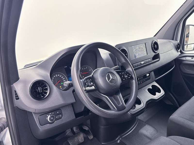 Mercedes-Benz Sprinter 314 2.2 CDI L2H2 Inrichting Navigatie Achteruitrijcamera Betimmering Cruise Control - Pakettiauto: kuva Mercedes-Benz Sprinter 314 2.2 CDI L2H2 Inrichting Navigatie Achteruitrijcamera Betimmering Cruise Control - Pakettiauto Mercedes-Benz Sprinter 314 2.2 CDI L2H2 Inrichting Navigatie Achteruitrijcamera Betimmering Cruise Control - Pakettiauto: kuva Mercedes-Benz Sprinter 314 2.2 CDI L2H2 Inrichting Navigatie Achteruitrijcamera Betimmering Cruise Control - Pakettiauto