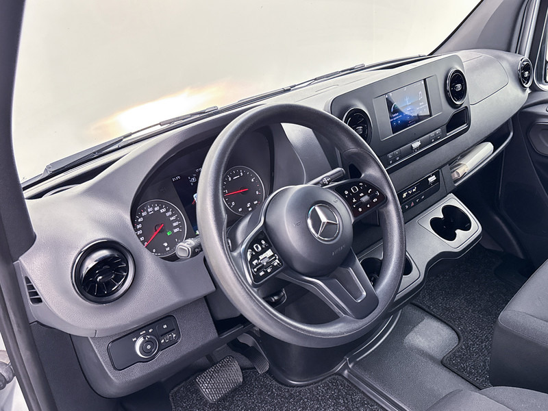 Mercedes-Benz Sprinter 314 2.2 CDI L3H2 Inrichting Navigatie Achteruitrijcamera Apple Carplay/Android Auto - Pakettiauto: kuva Mercedes-Benz Sprinter 314 2.2 CDI L3H2 Inrichting Navigatie Achteruitrijcamera Apple Carplay/Android Auto - Pakettiauto Mercedes-Benz Sprinter 314 2.2 CDI L3H2 Inrichting Navigatie Achteruitrijcamera Apple Carplay/Android Auto - Pakettiauto: kuva Mercedes-Benz Sprinter 314 2.2 CDI L3H2 Inrichting Navigatie Achteruitrijcamera Apple Carplay/Android Auto - Pakettiauto