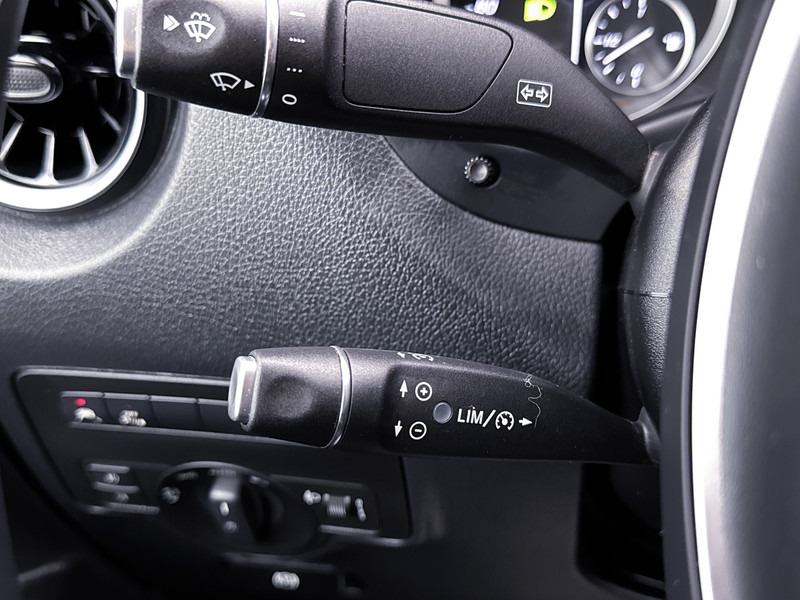 Pieni pakettiauto Mercedes-Benz Vito 116 CDI Lang Trekhaak Navigatie Apple Carplay/Android Auto Achteruitrijcamera: kuva Pieni pakettiauto Mercedes-Benz Vito 116 CDI Lang Trekhaak Navigatie Apple Carplay/Android Auto Achteruitrijcamera