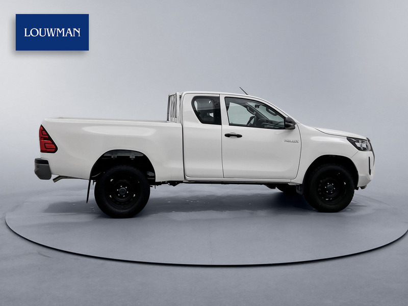 Toyota Hilux 2.4 D-4D Comfort 4x4 Xtra Cab NIEUW 3500KG Trekgewicht Cruise Control Airco - Avolava-auto: kuva Toyota Hilux 2.4 D-4D Comfort 4x4 Xtra Cab NIEUW 3500KG Trekgewicht Cruise Control Airco - Avolava-auto Toyota Hilux 2.4 D-4D Comfort 4x4 Xtra Cab NIEUW 3500KG Trekgewicht Cruise Control Airco - Avolava-auto: kuva Toyota Hilux 2.4 D-4D Comfort 4x4 Xtra Cab NIEUW 3500KG Trekgewicht Cruise Control Airco - Avolava-auto