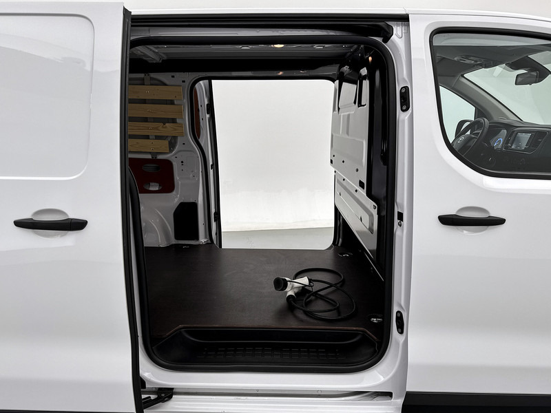 Leasing Toyota PROACE Electric Worker Live Extra Range Long 75 kWh L3 Navigatie Dubbele Schuifdeur Cruise Control Toyota PROACE Electric Worker Live Extra Range Long 75 kWh L3 Navigatie Dubbele Schuifdeur Cruise Control: kuva Leasing Toyota PROACE Electric Worker Live Extra Range Long 75 kWh L3 Navigatie Dubbele Schuifdeur Cruise Control Toyota PROACE Electric Worker Live Extra Range Long 75 kWh L3 Navigatie Dubbele Schuifdeur Cruise Control
