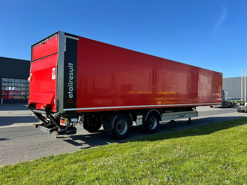 Fliegl SZS 350 Gesloten oplegger  2 Axle / / drum brakes - Umpikori puoliperävaunu: kuva Fliegl SZS 350 Gesloten oplegger  2 Axle / / drum brakes - Umpikori puoliperävaunu Fliegl SZS 350 Gesloten oplegger  2 Axle / / drum brakes - Umpikori puoliperävaunu: kuva Fliegl SZS 350 Gesloten oplegger  2 Axle / / drum brakes - Umpikori puoliperävaunu