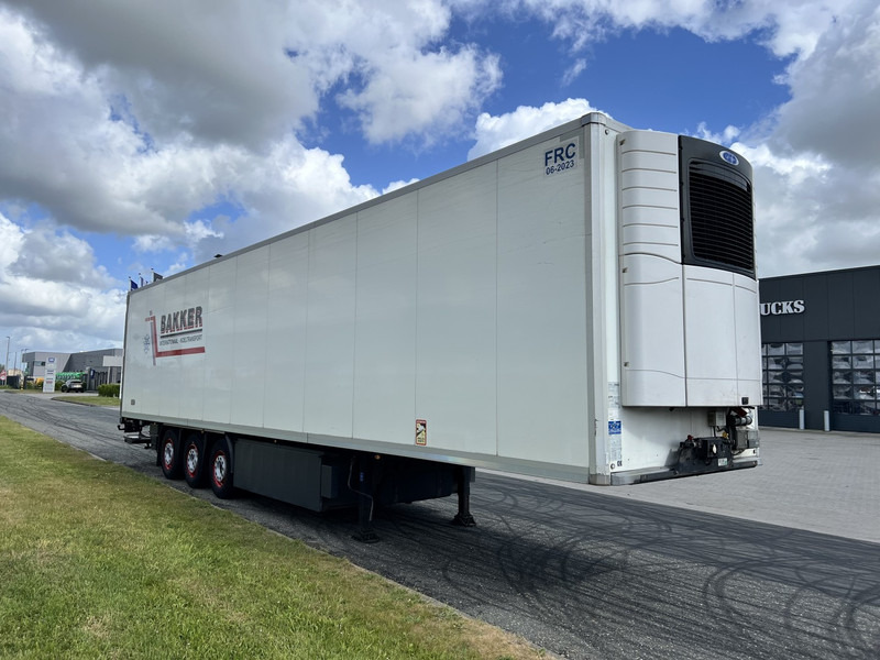 Kögel 3 - assige koeloplegger Carrier vector 1550 - Refrigeraattori puoliperävaunu: kuva Kögel 3 - assige koeloplegger Carrier vector 1550 - Refrigeraattori puoliperävaunu Kögel 3 - assige koeloplegger Carrier vector 1550 - Refrigeraattori puoliperävaunu: kuva Kögel 3 - assige koeloplegger Carrier vector 1550 - Refrigeraattori puoliperävaunu