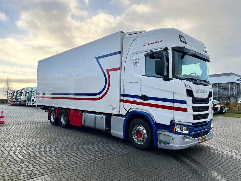 Scania S450 6x2 koelwagen Retarder / Dhollandia / Bloemenmaat - Refrigeraattori kuorma-auto: kuva Scania S450 6x2 koelwagen Retarder / Dhollandia / Bloemenmaat - Refrigeraattori kuorma-auto Scania S450 6x2 koelwagen Retarder / Dhollandia / Bloemenmaat - Refrigeraattori kuorma-auto: kuva Scania S450 6x2 koelwagen Retarder / Dhollandia / Bloemenmaat - Refrigeraattori kuorma-auto