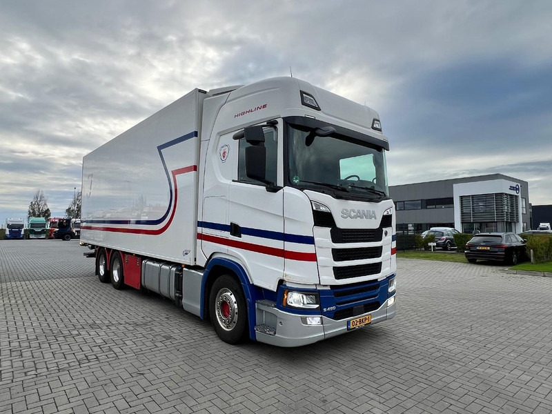 Scania S450 NGT 6x2 Koelwagen Retarder / Dhollandia / Bloenenmaat - Refrigeraattori kuorma-auto: kuva Scania S450 NGT 6x2 Koelwagen Retarder / Dhollandia / Bloenenmaat - Refrigeraattori kuorma-auto Scania S450 NGT 6x2 Koelwagen Retarder / Dhollandia / Bloenenmaat - Refrigeraattori kuorma-auto: kuva Scania S450 NGT 6x2 Koelwagen Retarder / Dhollandia / Bloenenmaat - Refrigeraattori kuorma-auto