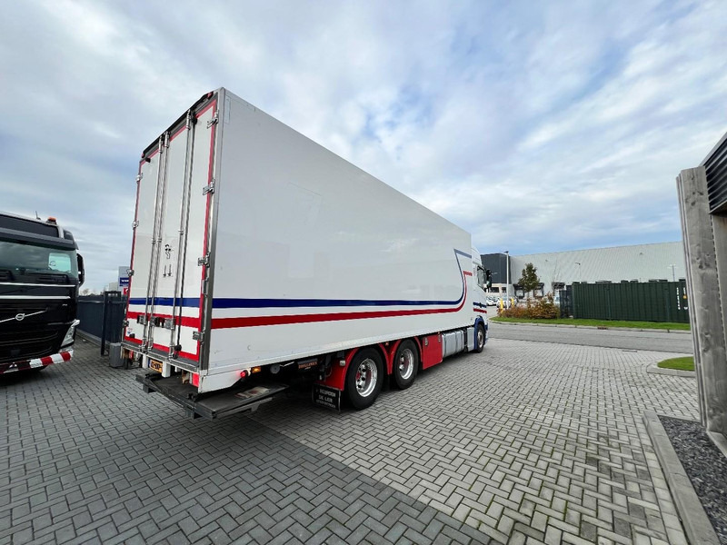 Scania S450 NGT 6x2 Koelwagen Retarder / Dhollandia / Bloenenmaat - Refrigeraattori kuorma-auto: kuva Scania S450 NGT 6x2 Koelwagen Retarder / Dhollandia / Bloenenmaat - Refrigeraattori kuorma-auto Scania S450 NGT 6x2 Koelwagen Retarder / Dhollandia / Bloenenmaat - Refrigeraattori kuorma-auto: kuva Scania S450 NGT 6x2 Koelwagen Retarder / Dhollandia / Bloenenmaat - Refrigeraattori kuorma-auto