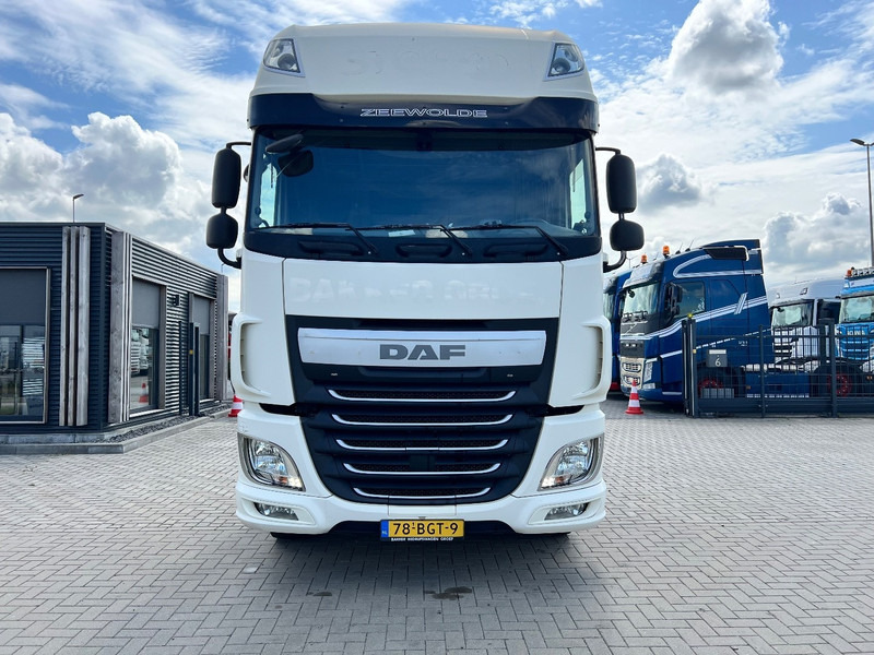 DAF XF 460 4x2 Trekker SSC / 2x Tank / full spoiler - Vetopöytäauto: kuva DAF XF 460 4x2 Trekker SSC / 2x Tank / full spoiler - Vetopöytäauto DAF XF 460 4x2 Trekker SSC / 2x Tank / full spoiler - Vetopöytäauto: kuva DAF XF 460 4x2 Trekker SSC / 2x Tank / full spoiler - Vetopöytäauto