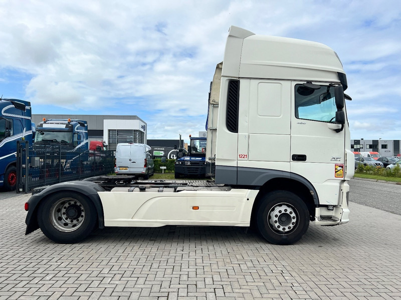 DAF XF 460 4x2 Trekker SSC / 2x Tank / full spoiler - Vetopöytäauto: kuva DAF XF 460 4x2 Trekker SSC / 2x Tank / full spoiler - Vetopöytäauto DAF XF 460 4x2 Trekker SSC / 2x Tank / full spoiler - Vetopöytäauto: kuva DAF XF 460 4x2 Trekker SSC / 2x Tank / full spoiler - Vetopöytäauto