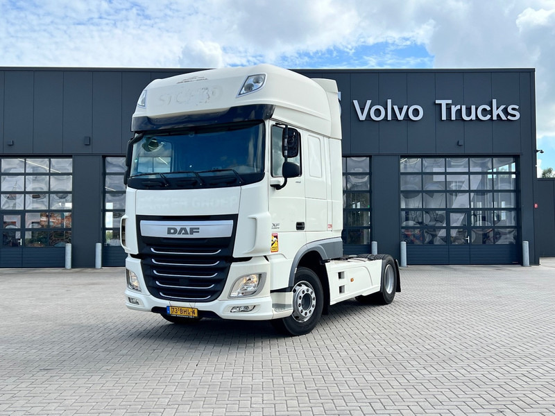 DAF XF 460 4x2 Trekker SSC / 2x Tank / full spoiler - Vetopöytäauto: kuva DAF XF 460 4x2 Trekker SSC / 2x Tank / full spoiler - Vetopöytäauto DAF XF 460 4x2 Trekker SSC / 2x Tank / full spoiler - Vetopöytäauto: kuva DAF XF 460 4x2 Trekker SSC / 2x Tank / full spoiler - Vetopöytäauto