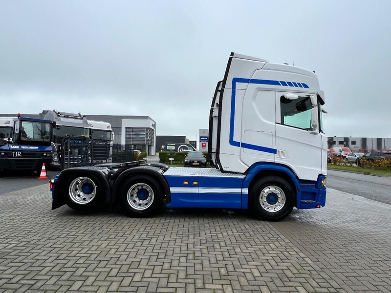 Scania R500 NGS 6x2 Trekker WB 2.95 / Retarder / 2x Tank / Special interior - Vetopöytäauto: kuva Scania R500 NGS 6x2 Trekker WB 2.95 / Retarder / 2x Tank / Special interior - Vetopöytäauto Scania R500 NGS 6x2 Trekker WB 2.95 / Retarder / 2x Tank / Special interior - Vetopöytäauto: kuva Scania R500 NGS 6x2 Trekker WB 2.95 / Retarder / 2x Tank / Special interior - Vetopöytäauto