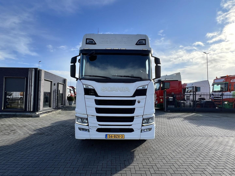 Scania R540 6x2 NGS 6x2 Trekker Retarder / Highline / 543.202km - Vetopöytäauto: kuva Scania R540 6x2 NGS 6x2 Trekker Retarder / Highline / 543.202km - Vetopöytäauto Scania R540 6x2 NGS 6x2 Trekker Retarder / Highline / 543.202km - Vetopöytäauto: kuva Scania R540 6x2 NGS 6x2 Trekker Retarder / Highline / 543.202km - Vetopöytäauto