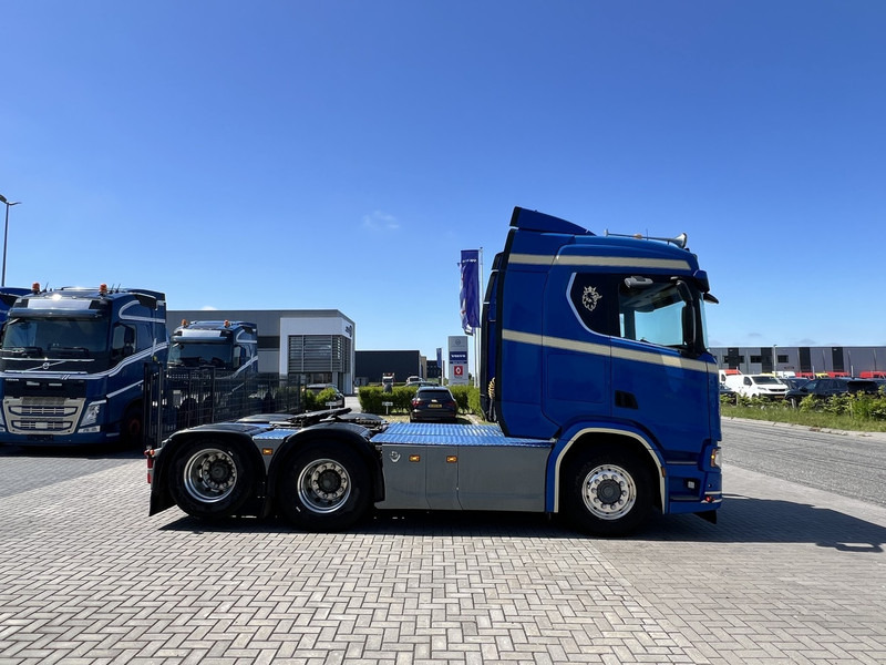 Scania R580 V8 6x2 trekker Retarder / Hydraulic / ADR / Full Air - Vetopöytäauto: kuva Scania R580 V8 6x2 trekker Retarder / Hydraulic / ADR / Full Air - Vetopöytäauto Scania R580 V8 6x2 trekker Retarder / Hydraulic / ADR / Full Air - Vetopöytäauto: kuva Scania R580 V8 6x2 trekker Retarder / Hydraulic / ADR / Full Air - Vetopöytäauto