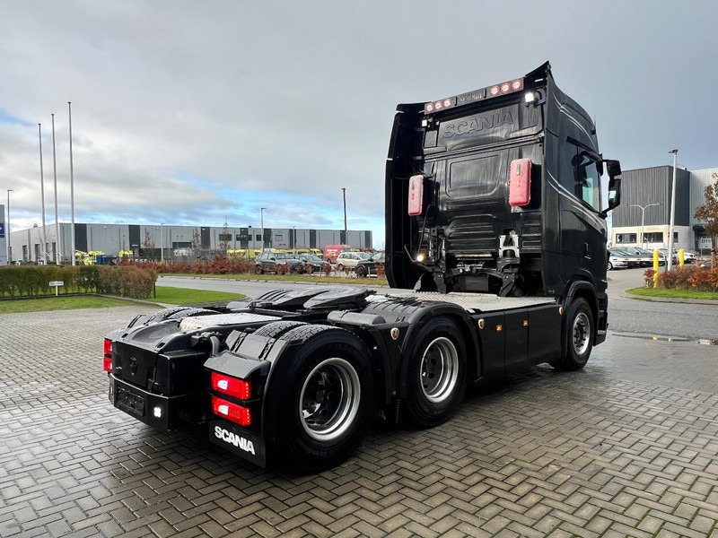 Scania S730 6x4 Trekker Retarder / Special Interior - Vetopöytäauto: kuva Scania S730 6x4 Trekker Retarder / Special Interior - Vetopöytäauto Scania S730 6x4 Trekker Retarder / Special Interior - Vetopöytäauto: kuva Scania S730 6x4 Trekker Retarder / Special Interior - Vetopöytäauto