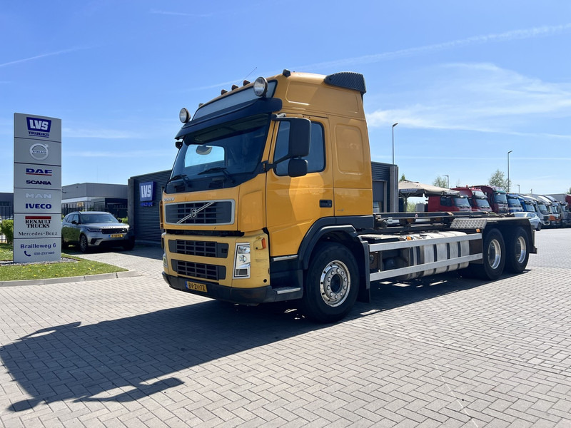 Volvo FM480 6X2 containersysteem Globetrotter / NCH systeem / 10 Tyres - Kuorma-auto - vaijerivaihtolava: kuva Volvo FM480 6X2 containersysteem Globetrotter / NCH systeem / 10 Tyres - Kuorma-auto - vaijerivaihtolava Volvo FM480 6X2 containersysteem Globetrotter / NCH systeem / 10 Tyres - Kuorma-auto - vaijerivaihtolava: kuva Volvo FM480 6X2 containersysteem Globetrotter / NCH systeem / 10 Tyres - Kuorma-auto - vaijerivaihtolava