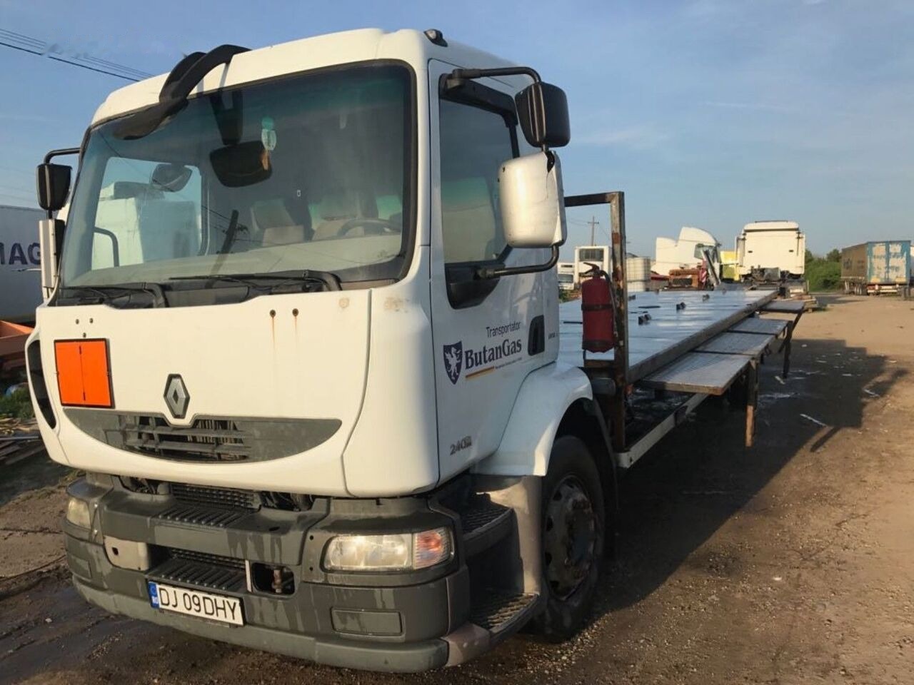 Renault Midlum DXI Adr Transport Butelii - Lava-kuorma-auto: kuva Renault Midlum DXI Adr Transport Butelii - Lava-kuorma-auto Renault Midlum DXI Adr Transport Butelii - Lava-kuorma-auto: kuva Renault Midlum DXI Adr Transport Butelii - Lava-kuorma-auto