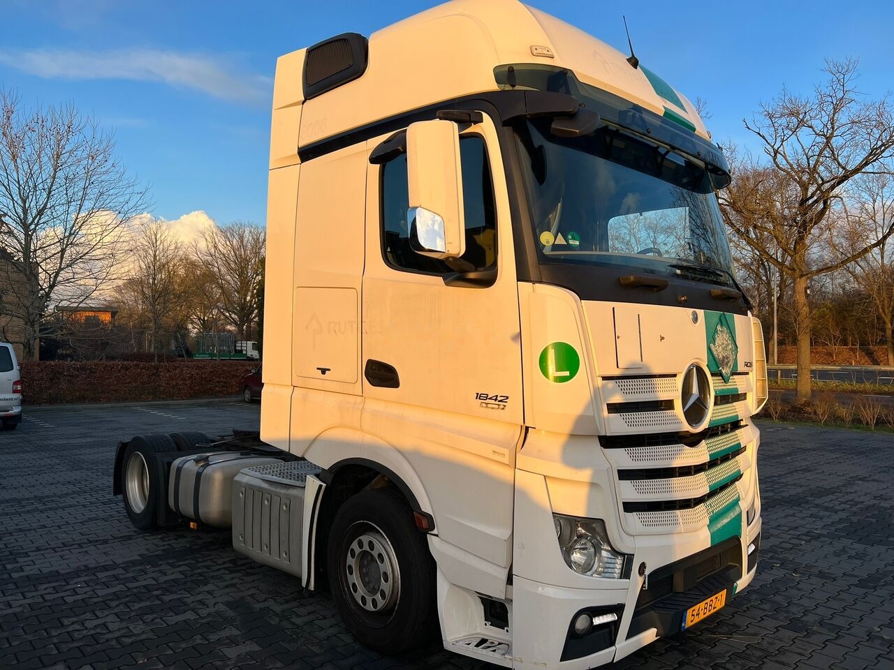 Mercedes-Benz Actros 1842 MP4 - Vetopöytäauto: kuva Mercedes-Benz Actros 1842 MP4 - Vetopöytäauto Mercedes-Benz Actros 1842 MP4 - Vetopöytäauto: kuva Mercedes-Benz Actros 1842 MP4 - Vetopöytäauto