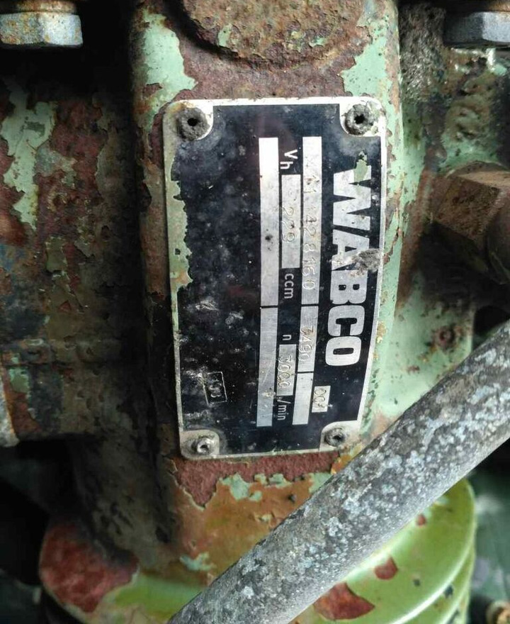 Mercedes-Benz OM366A 170 E2   Mercedes-Benz 814 - Moottori - Kuorma-auto: kuva  Mercedes-Benz OM366A 170 E2   Mercedes-Benz 814 - Moottori - Kuorma-auto Mercedes-Benz OM366A 170 E2   Mercedes-Benz 814 - Moottori - Kuorma-auto: kuva  Mercedes-Benz OM366A 170 E2   Mercedes-Benz 814 - Moottori - Kuorma-auto