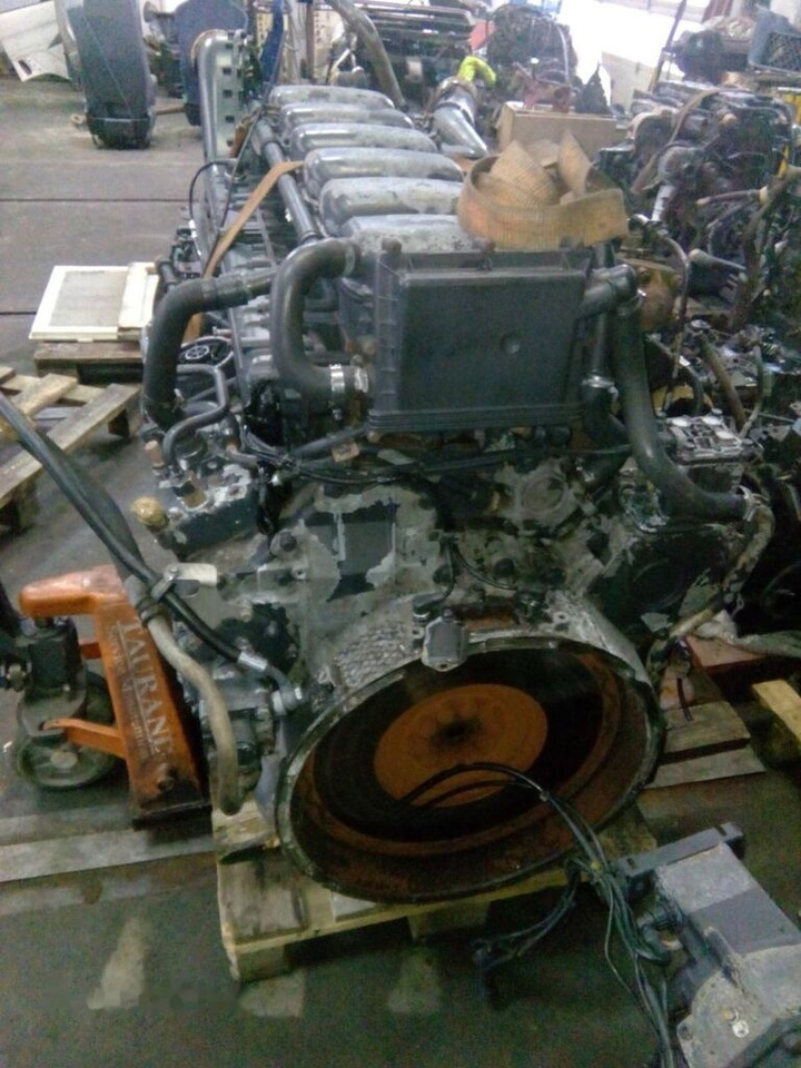 Scania DT1212 420 HPI E4 Scania R - Moottori - Kuorma-auto: kuva Scania DT1212 420 HPI E4 Scania R - Moottori - Kuorma-auto Scania DT1212 420 HPI E4 Scania R - Moottori - Kuorma-auto: kuva Scania DT1212 420 HPI E4 Scania R - Moottori - Kuorma-auto