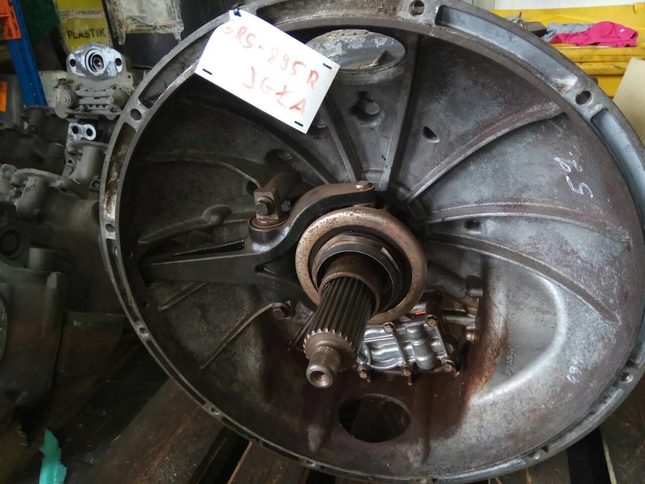 Scania GRS895R   Scania R - Vaihdelaatikko - Kuorma-auto: kuva  Scania GRS895R   Scania R - Vaihdelaatikko - Kuorma-auto Scania GRS895R   Scania R - Vaihdelaatikko - Kuorma-auto: kuva  Scania GRS895R   Scania R - Vaihdelaatikko - Kuorma-auto