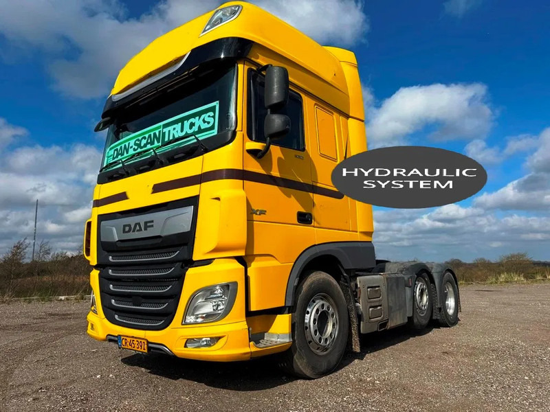 DAF XF 530 Twensteer 6x2/4. Hydr. system. - Vetopöytäauto: kuva DAF XF 530 Twensteer 6x2/4. Hydr. system. - Vetopöytäauto DAF XF 530 Twensteer 6x2/4. Hydr. system. - Vetopöytäauto: kuva DAF XF 530 Twensteer 6x2/4. Hydr. system. - Vetopöytäauto