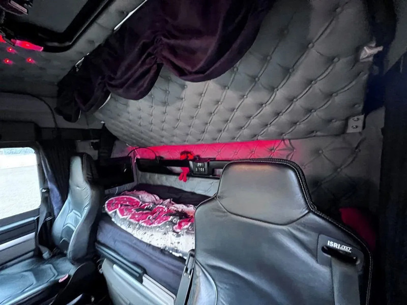 MAN TGX 26.510 2stk . Special interior. pusher 6x2/2. - Vetopöytäauto: kuva MAN TGX 26.510 2stk . Special interior. pusher 6x2/2. - Vetopöytäauto MAN TGX 26.510 2stk . Special interior. pusher 6x2/2. - Vetopöytäauto: kuva MAN TGX 26.510 2stk . Special interior. pusher 6x2/2. - Vetopöytäauto