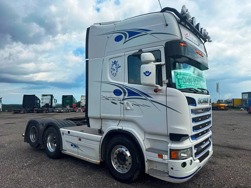 Scania R500 V8 Steel / Air suspension. Hydr. system. - Vetopöytäauto: kuva Scania R500 V8 Steel / Air suspension. Hydr. system. - Vetopöytäauto Scania R500 V8 Steel / Air suspension. Hydr. system. - Vetopöytäauto: kuva Scania R500 V8 Steel / Air suspension. Hydr. system. - Vetopöytäauto