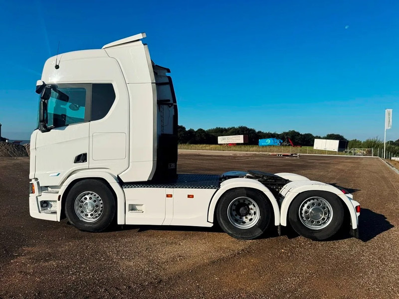 Scania R560 NGS 6x2*4 Rear steering. - Vetopöytäauto: kuva Scania R560 NGS 6x2*4 Rear steering. - Vetopöytäauto Scania R560 NGS 6x2*4 Rear steering. - Vetopöytäauto: kuva Scania R560 NGS 6x2*4 Rear steering. - Vetopöytäauto