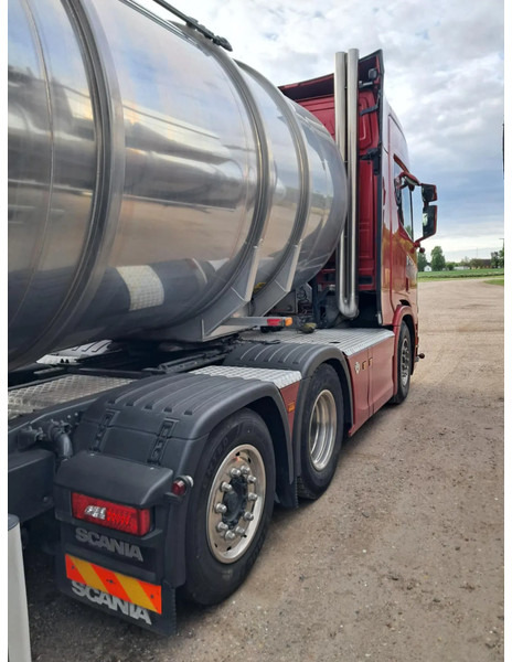 Scania R590 V8 NGS Rear steering 6x2*4. Air / Air suspension. Hydr. system - Vetopöytäauto: kuva Scania R590 V8 NGS Rear steering 6x2*4. Air / Air suspension. Hydr. system - Vetopöytäauto Scania R590 V8 NGS Rear steering 6x2*4. Air / Air suspension. Hydr. system - Vetopöytäauto: kuva Scania R590 V8 NGS Rear steering 6x2*4. Air / Air suspension. Hydr. system - Vetopöytäauto